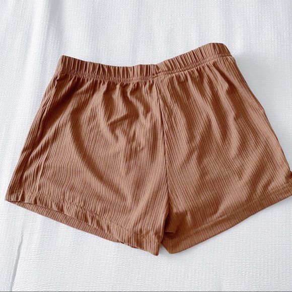 Brown Short Ribbed Stretchy Shorts - Picture 6 of 11